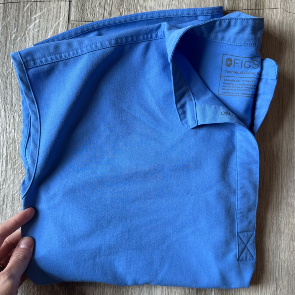 FIGS Ceil Blue Rafaela Scrub Top XS - Tactical collection